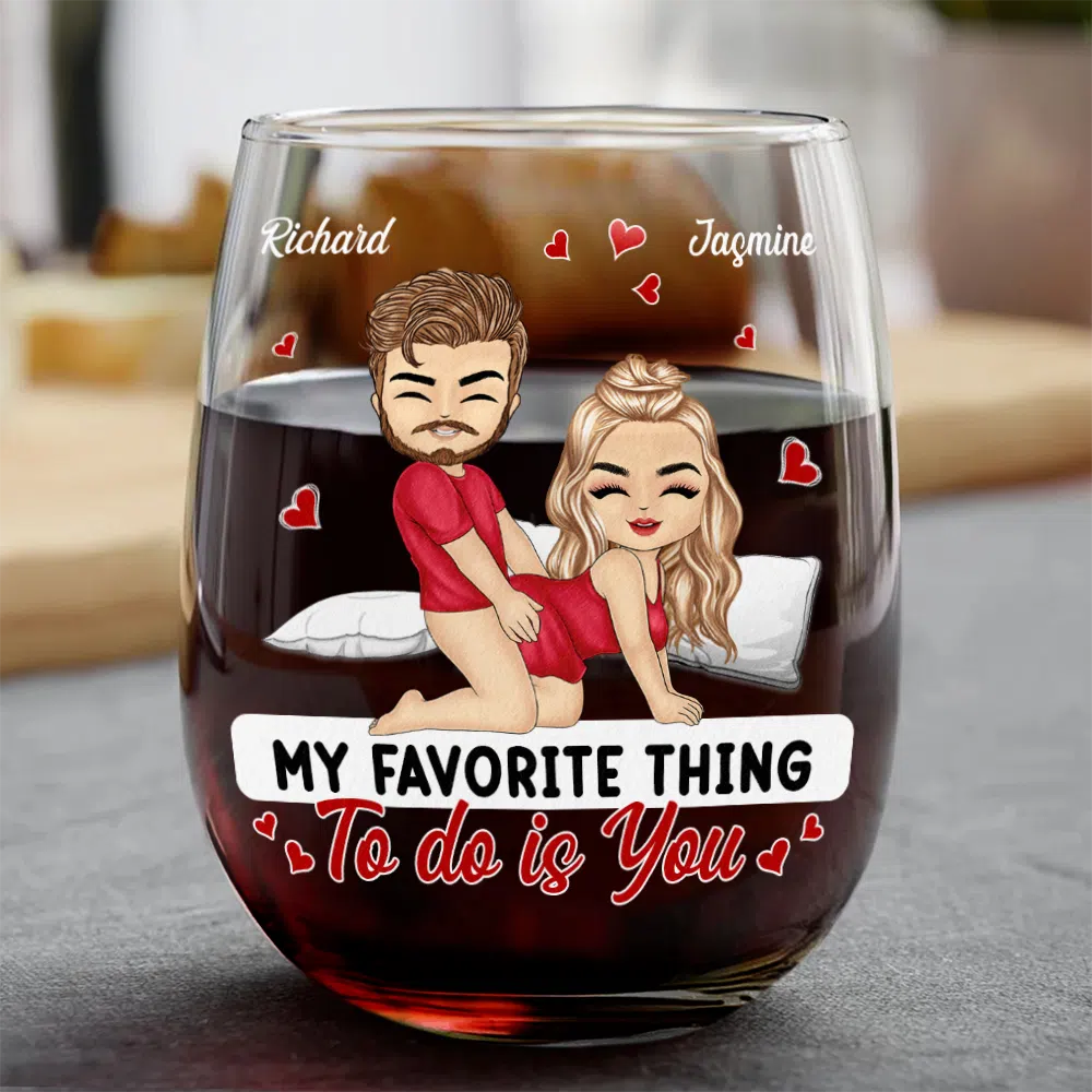 Gift For Couples, Gift For Husband, Gift For Wife, Gift For Boyfriend, Gift For Girlfriend - Chibi Couple My Favorite Thing To Do Is You - Personalized Stemless Wine Glass
